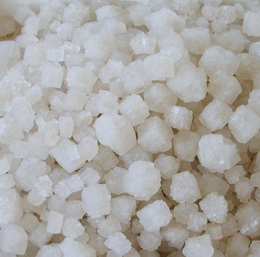 山东工业盐厂家供应优质大颗粒盐 软化水制冷用盐水处理专用图片
